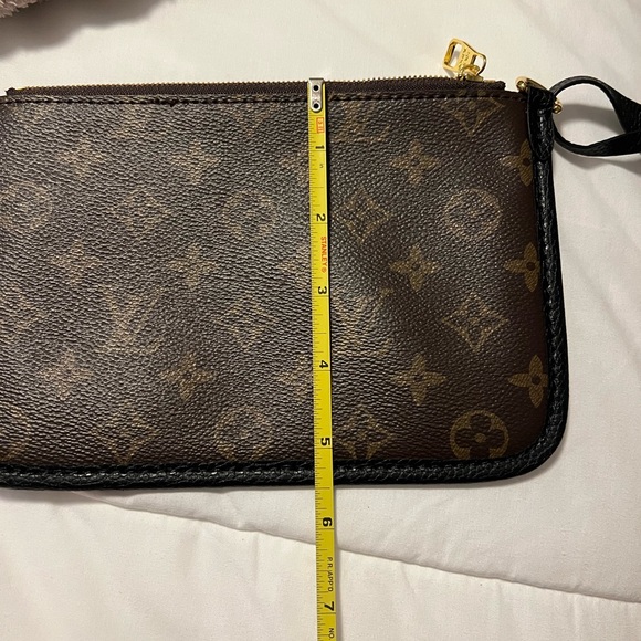 Louis Vuitton Monogram Wristlet - Picture 6 of 6